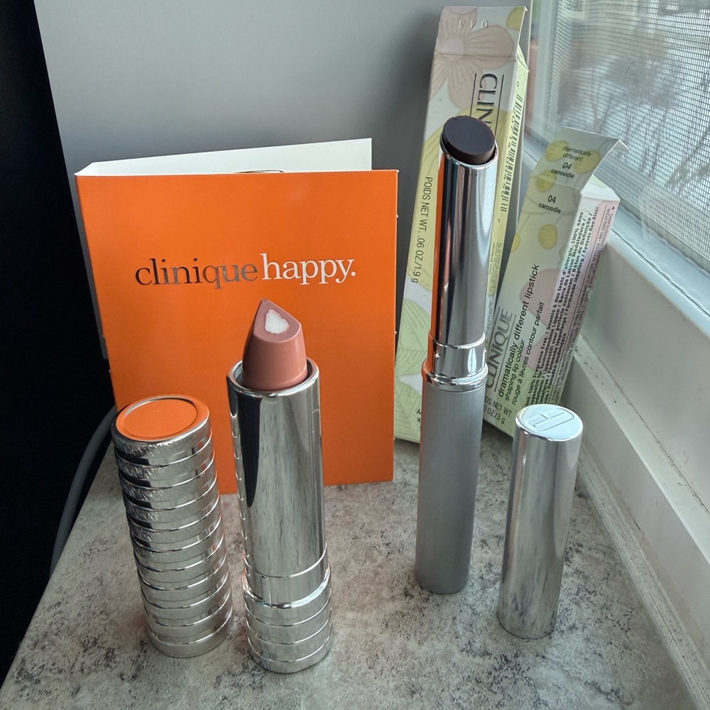 Clinique Lip Duo - Picture 3 of 7